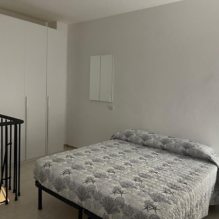 B&B Room Code 2 Frosinone Bagian luar foto